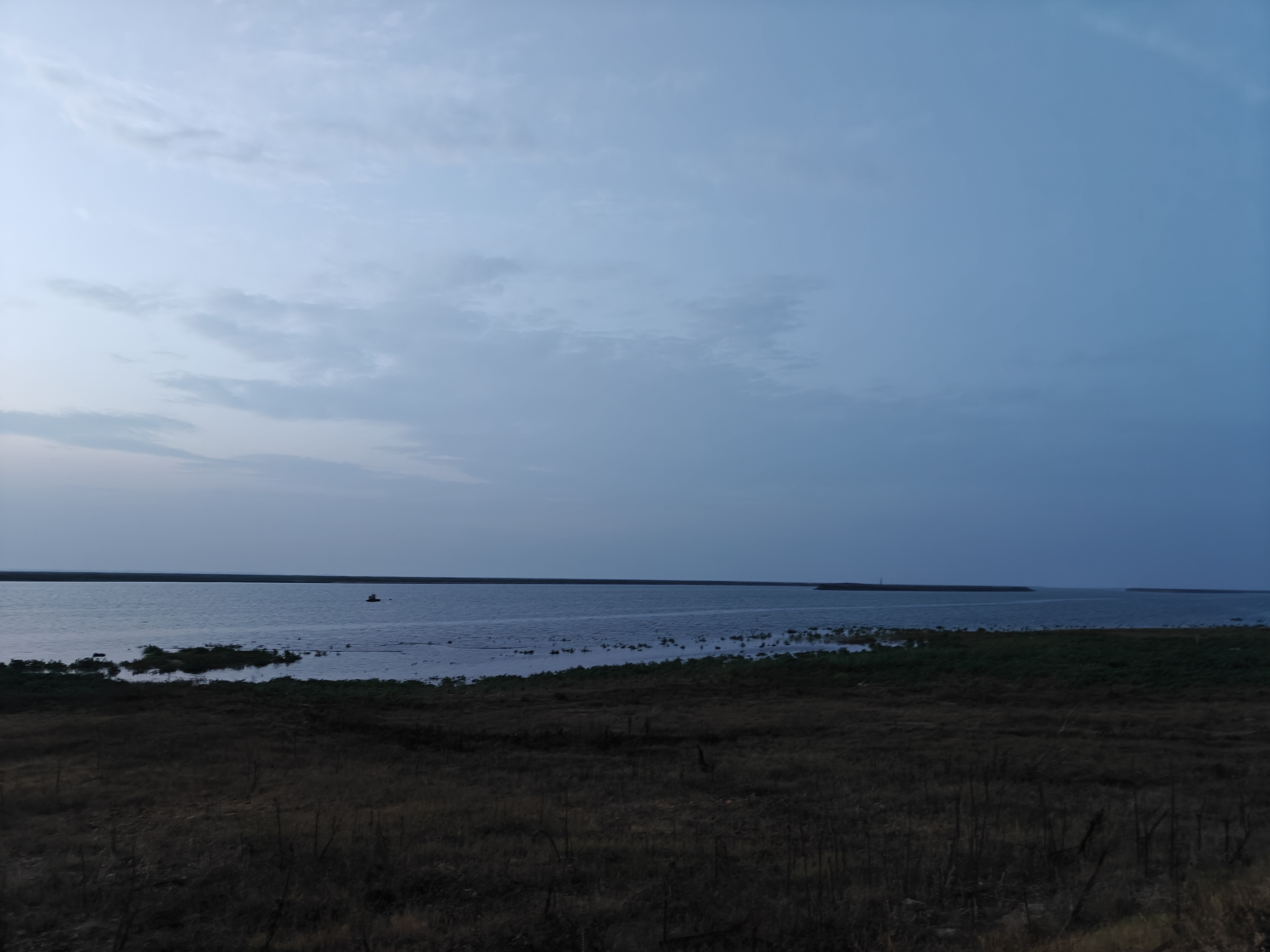 鄱阳湖畔